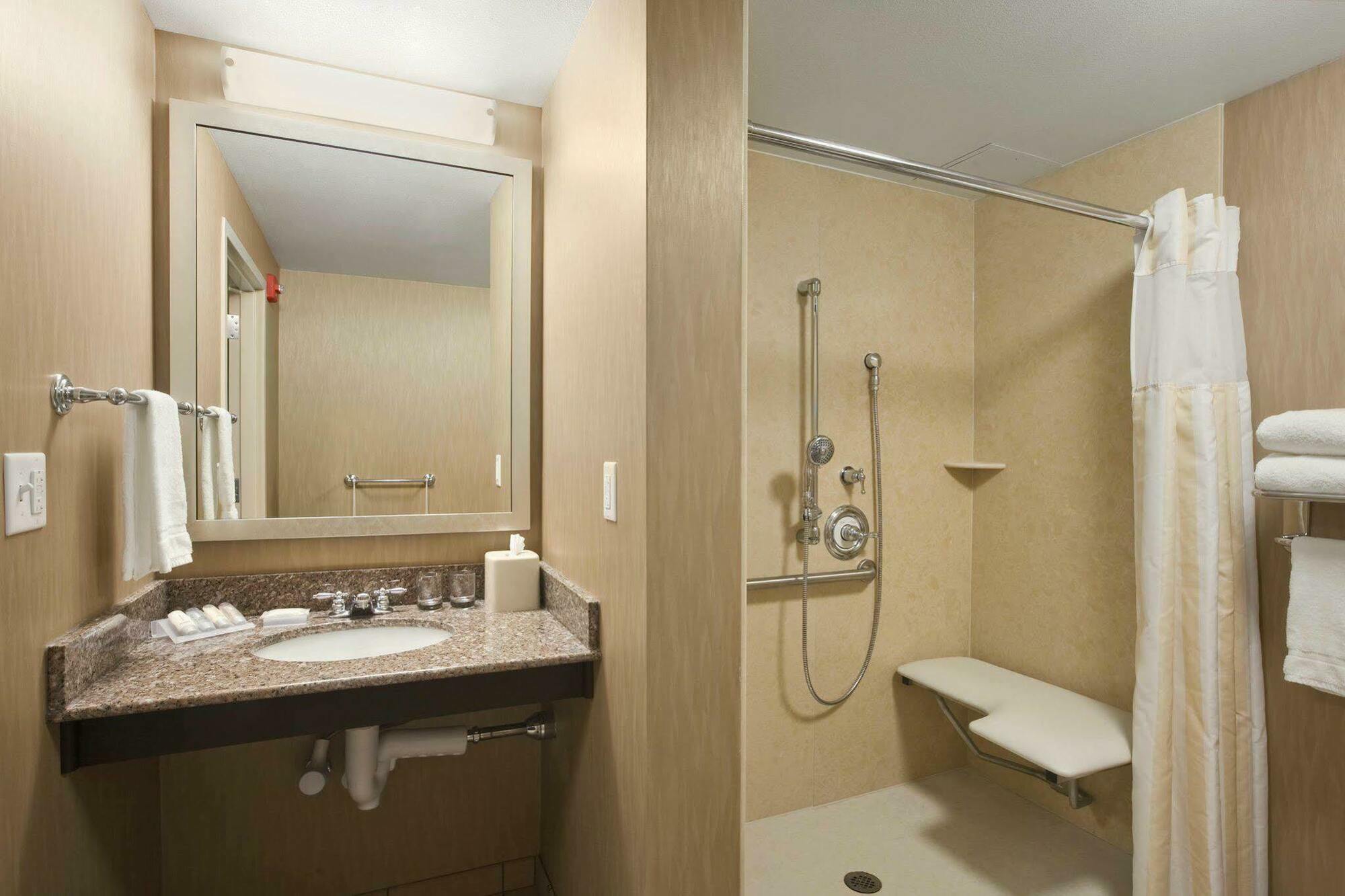 Hilton Garden Inn Springfield, Mo Екстериор снимка